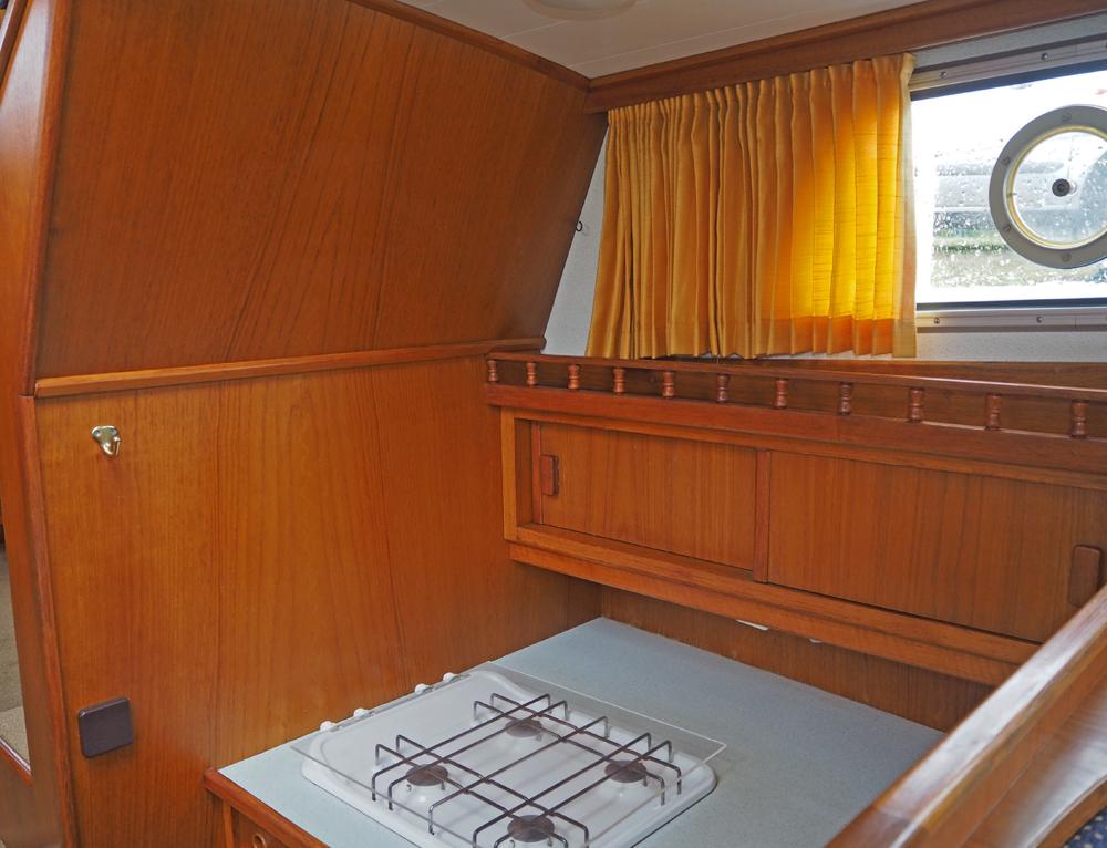 Fore ship, Accommodation